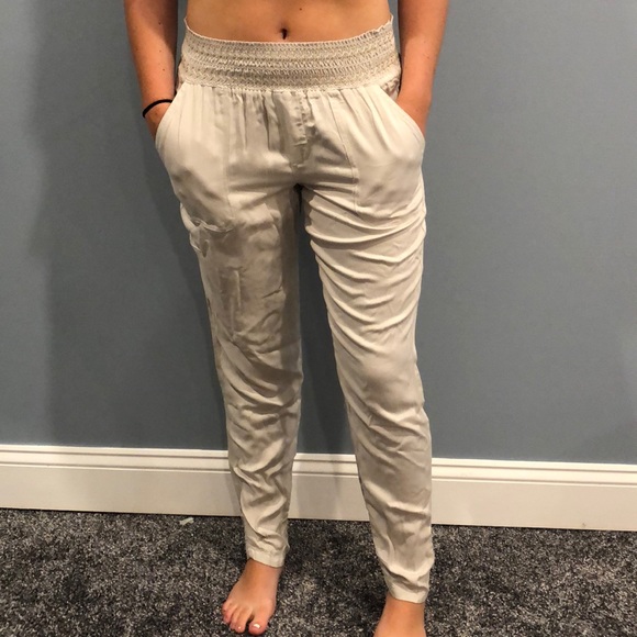 Pants - 🖤Low-Rise Joggers🖤 NWT‼️